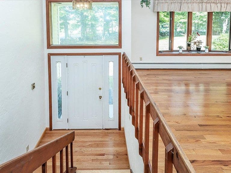 69 Peaslee Road photo 3