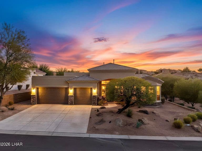 1840 E Troon Dr photo 1