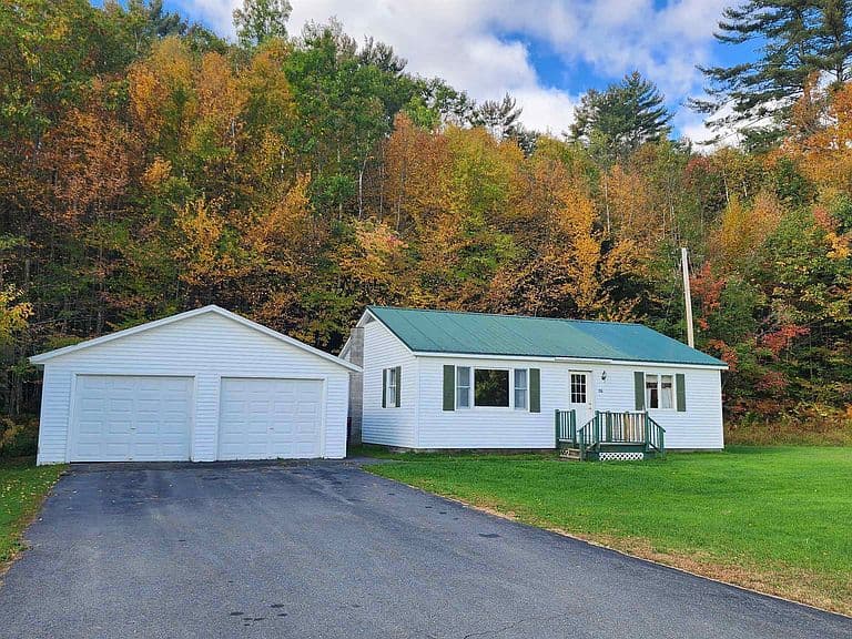 547 Andover Road photo 2