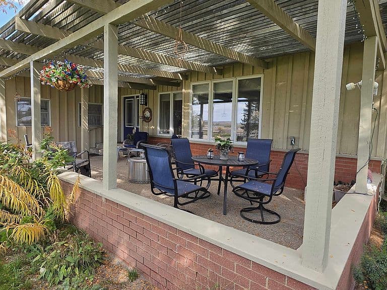 1001 N Road 11 photo 3
