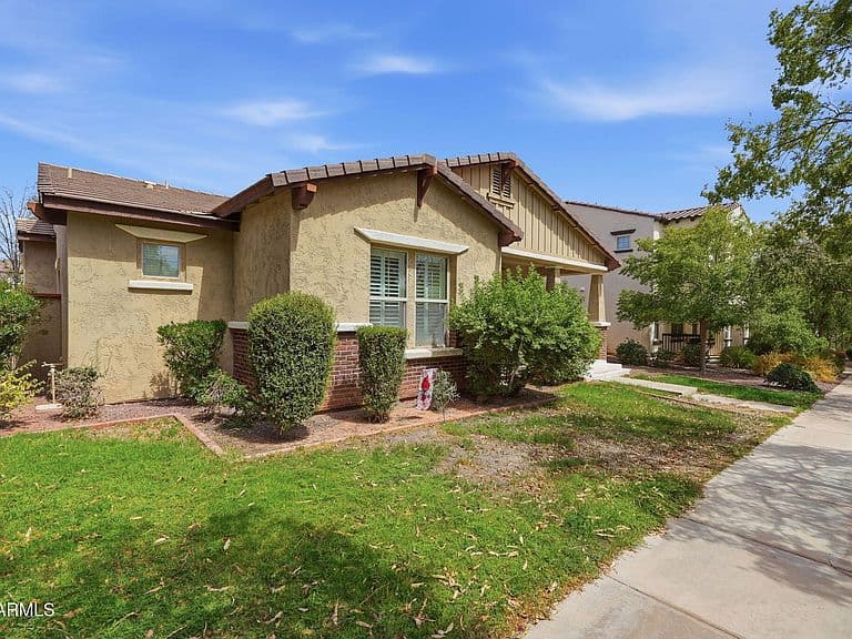 20418 W SHADOW Street photo 2