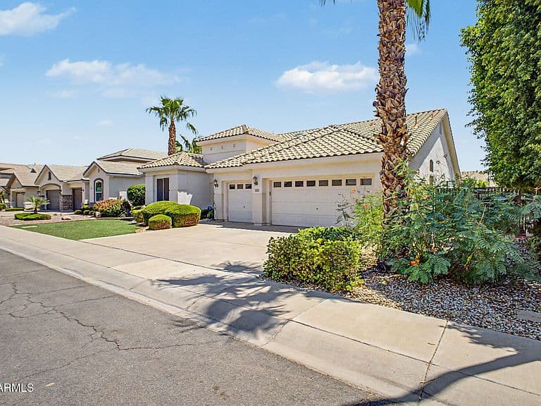 1499 E MONTEREY Street photo 2
