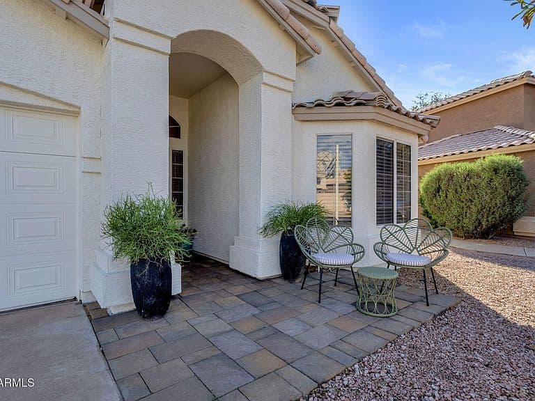 1547 W BAHIA Court photo 5