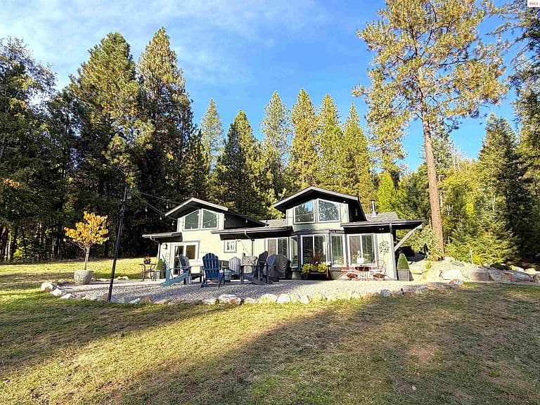 594 Upper Rocky Rd photo 1