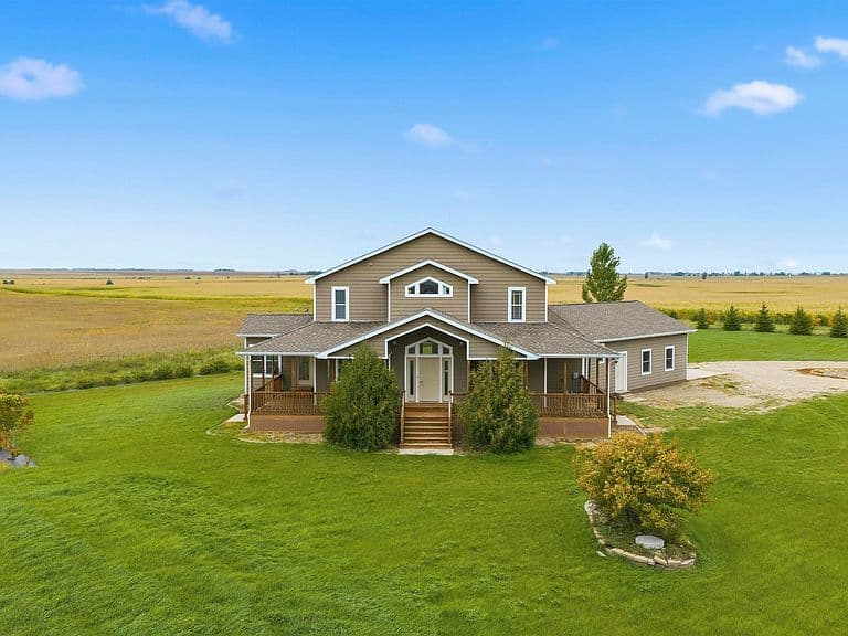 10605 Highway 83 N photo 2