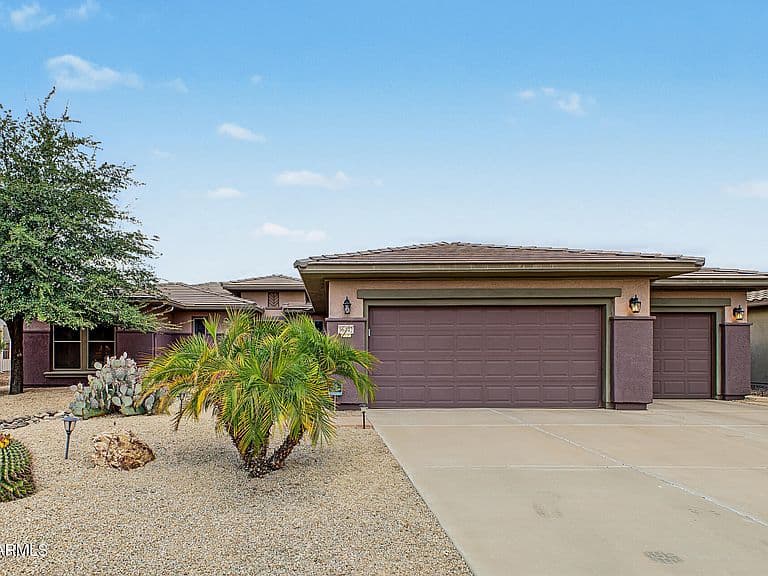 16442 W DESERT LILY Drive photo 2