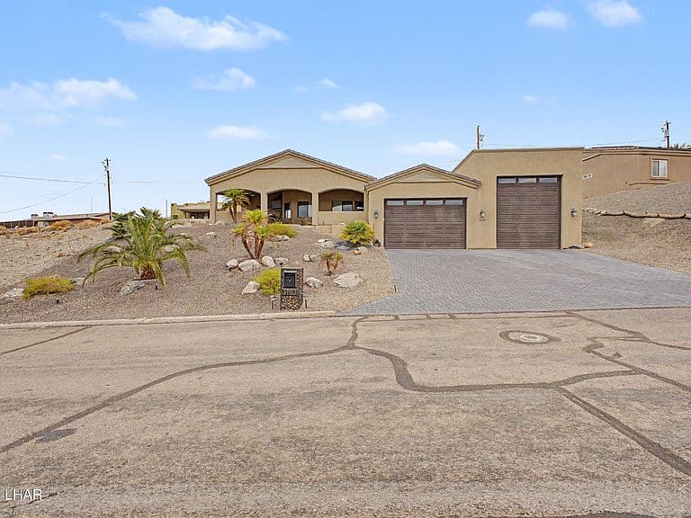 3183 Simitan Dr photo 1