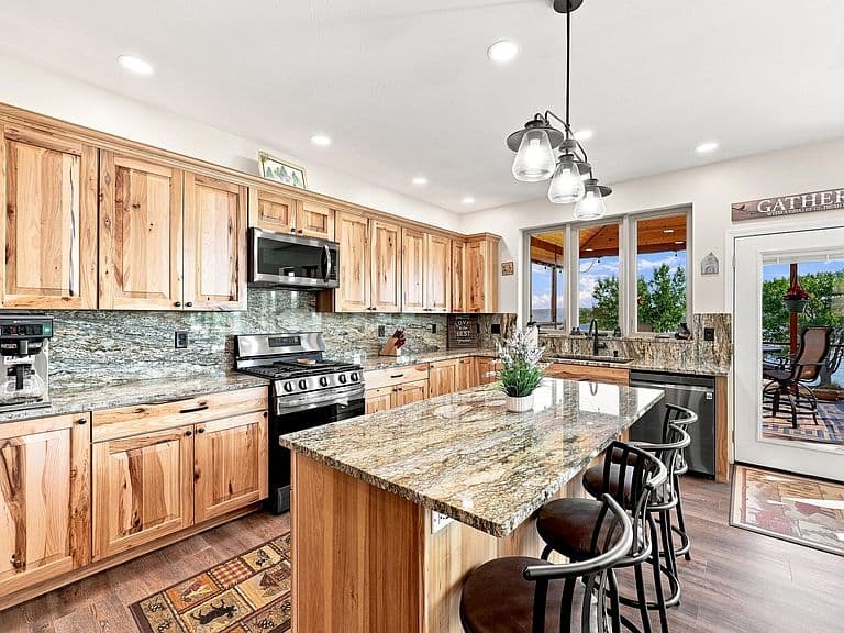 21 Promontory Way photo 4