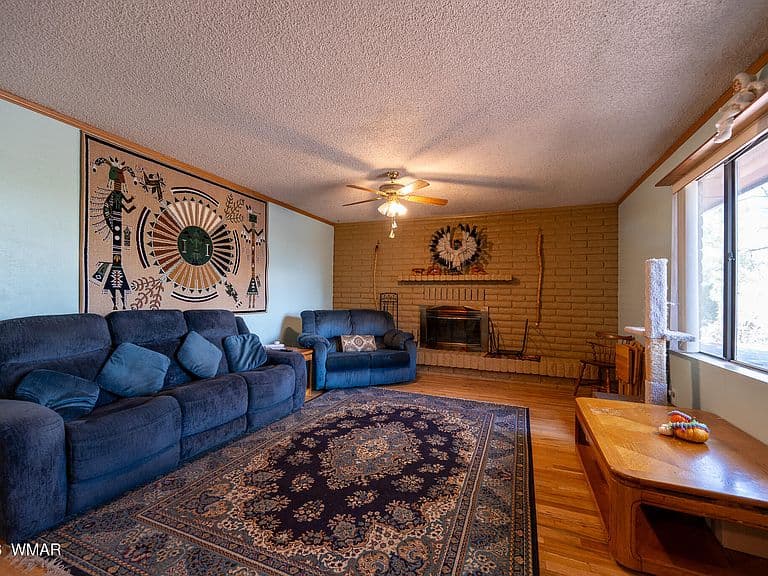 1380 Meadow View Pl photo 5