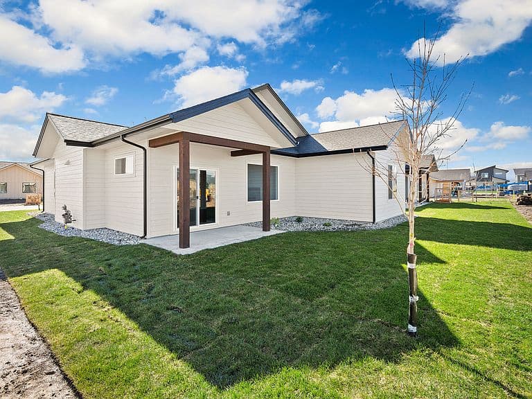812 Rivet Way photo 4