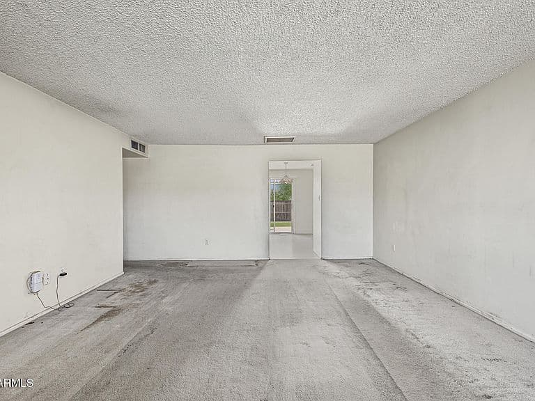 3773 E ACOMA Drive photo 5