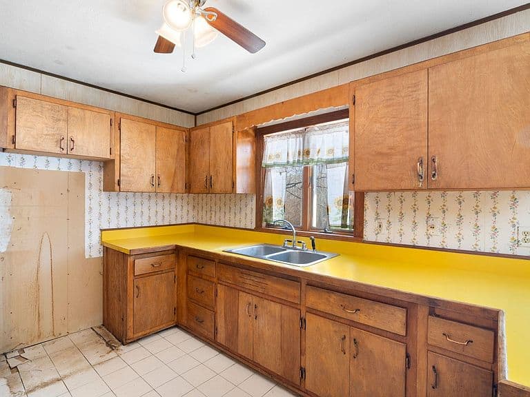2404 Tarbell Hill Road photo 4