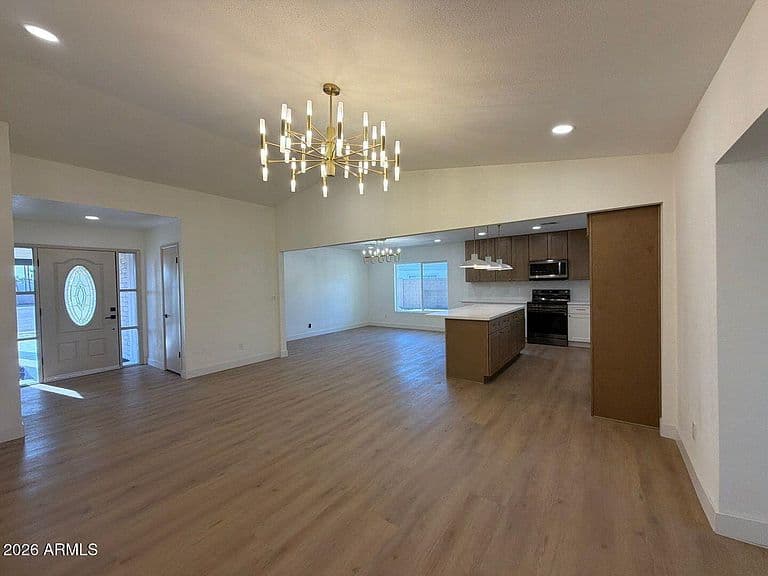 15015 N 23RD Avenue photo 5