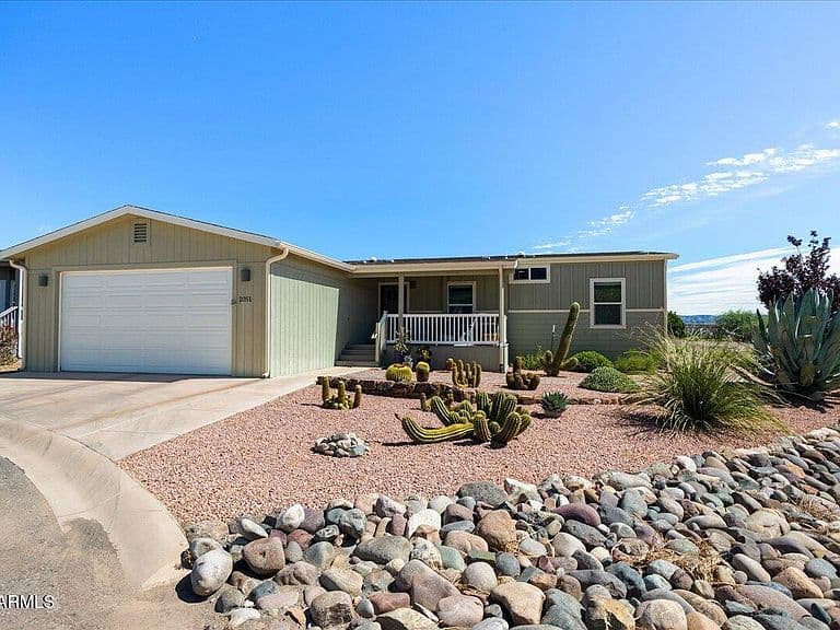 1051 Nicklaus Drive photo 3