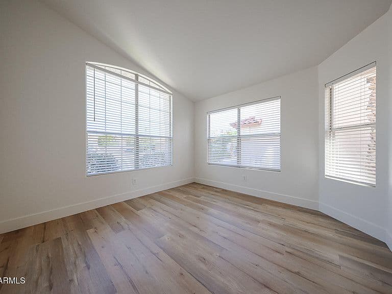 1183 W BLUEBIRD Drive photo 4