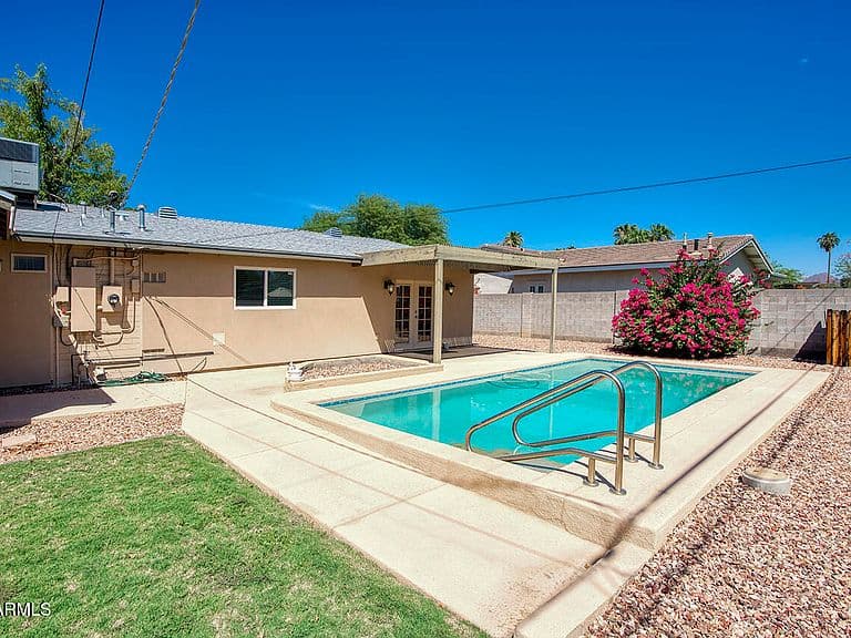 309 E PIERSON Street photo 3