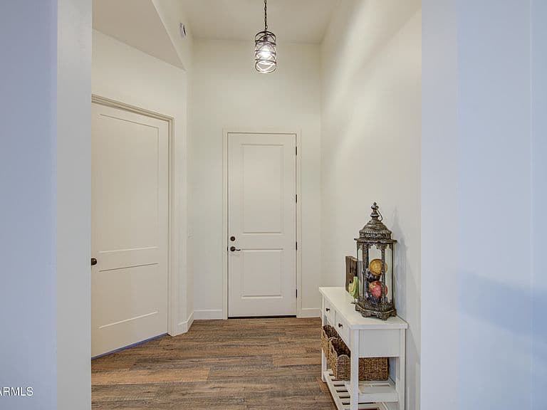 10544 E Baltimore Street photo 4