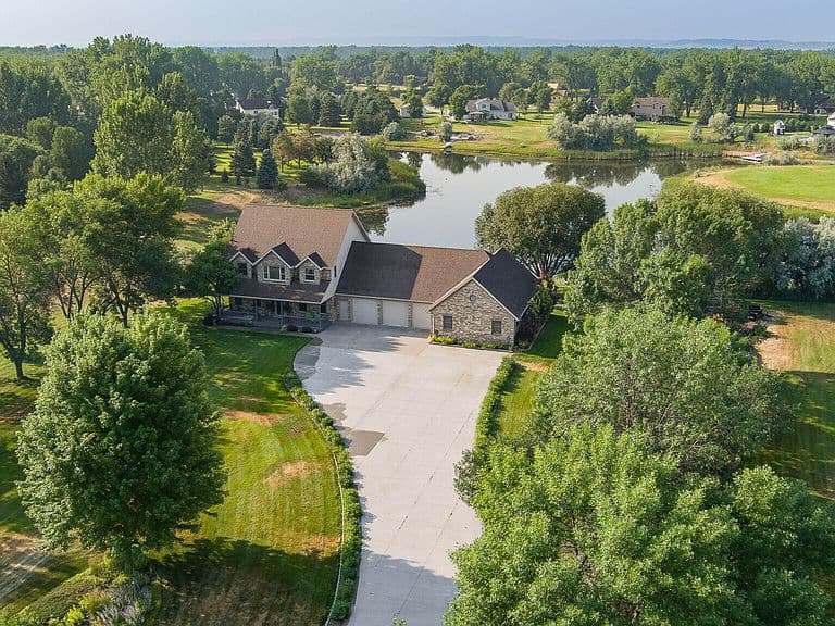 1707 Larson Rd photo 1