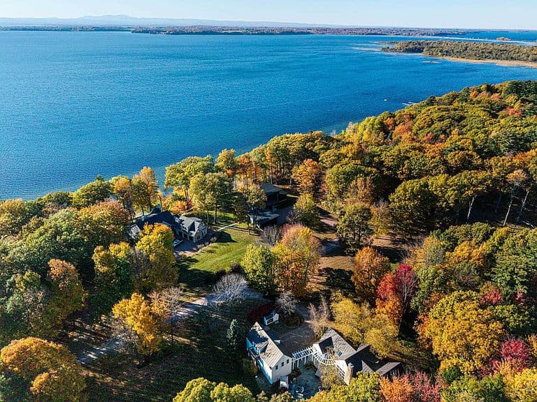 690 Orchard Shore Road photo 4