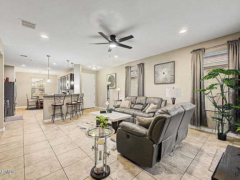 22585 W MOONLIGHT Path photo 4