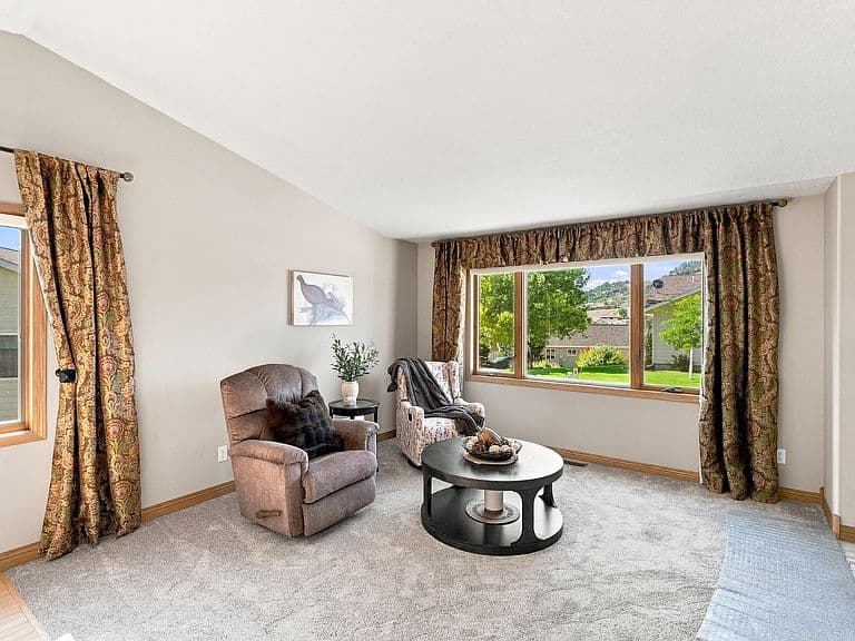 314 Cottage Hill Ln photo 3
