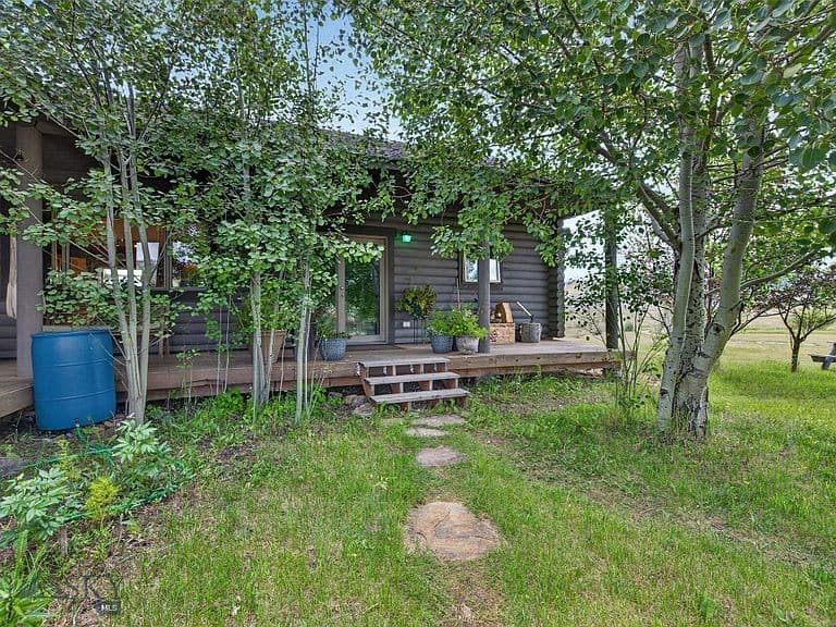 12 Merlin Dr photo 4