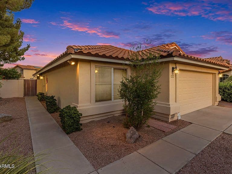 1517 S ASH Drive photo 4