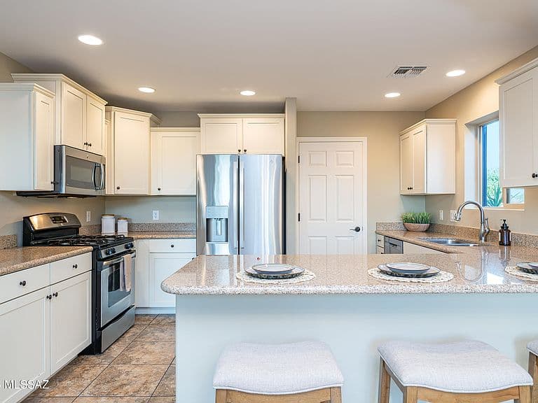 13425 N Barlassina Dr photo 4