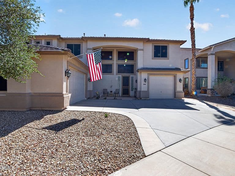 15809 W MERCER Lane photo 2