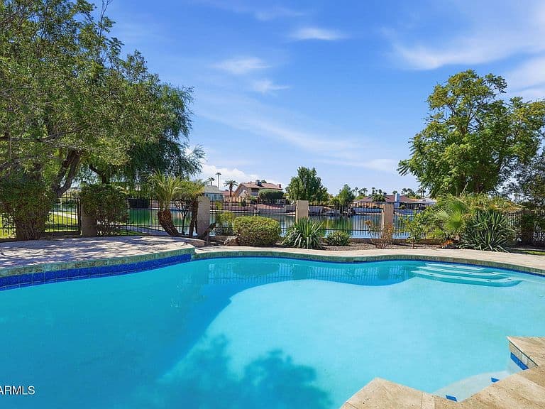 2533 W Laguna Azul Avenue photo 1