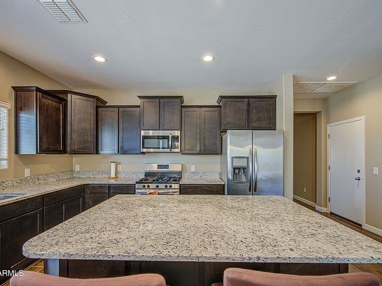 33088 N JAMIE Lane photo 4