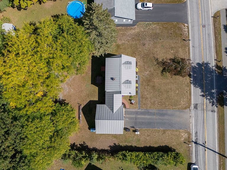 101 Manor Road photo 5