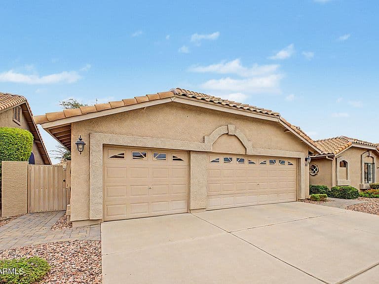 9142 W PALM TREE Drive photo 2