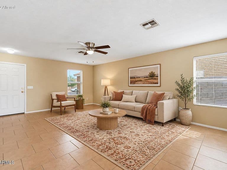 633 W KINGMAN Loop photo 2
