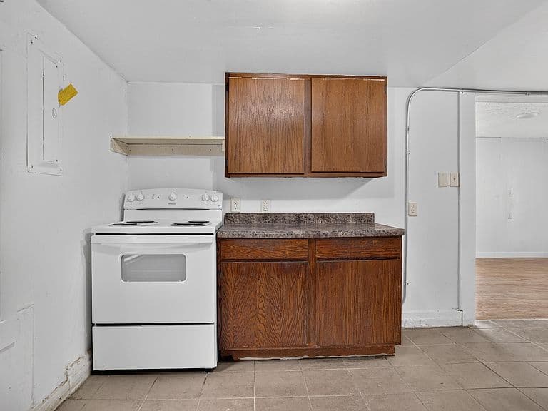 615 1/2 Lemmon Ave photo 5