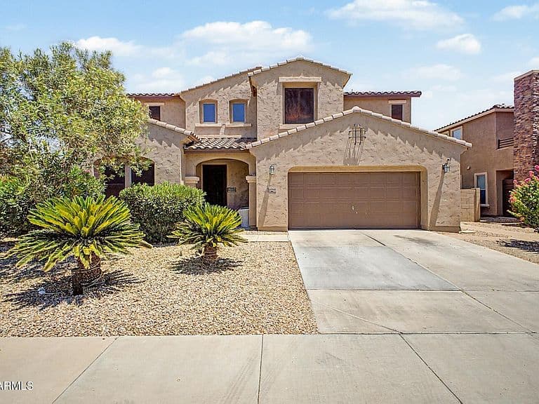 40748 W CHAMBERS Drive photo 2
