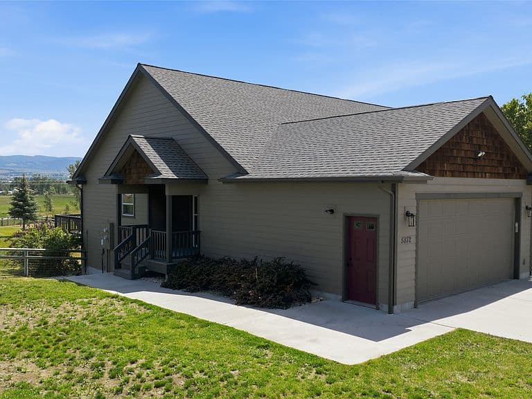 5872 Canyon Vista Dr photo 1