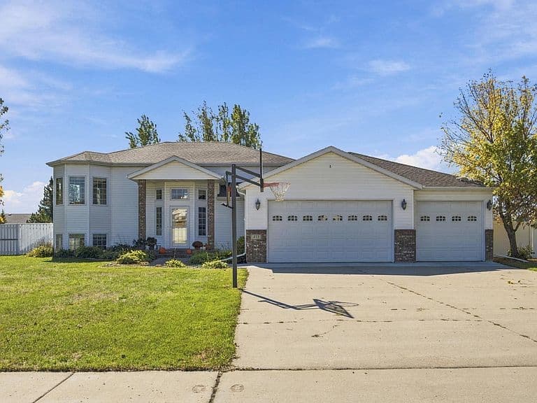 433 Prescott Ln photo 1