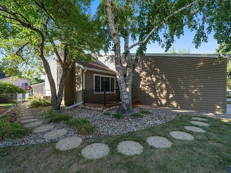 5404 W Chelsea Dr photo 2