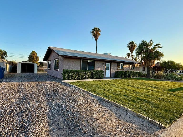 617 E NAVAJO Avenue photo 3