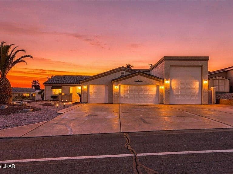3375 Palo Verde Blvd S photo 1