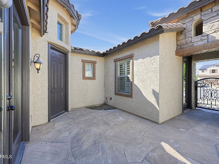 3551 E LYNX Place photo 4