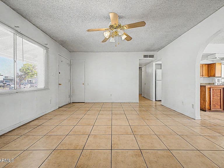 8201 W SELLS Drive photo 5