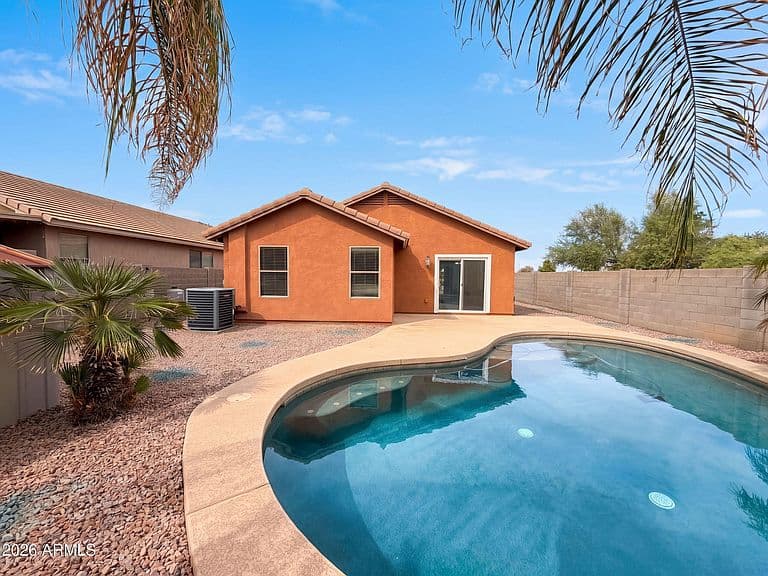 45983 W SHERIDAN Road photo 5
