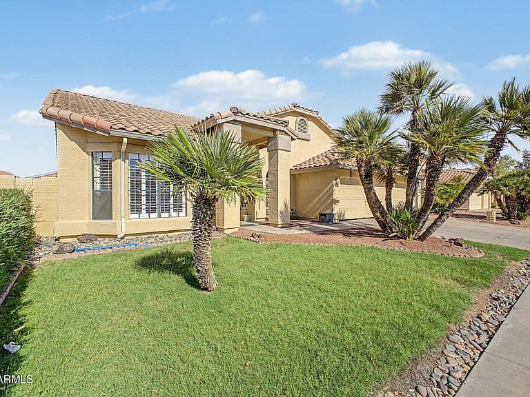 10910 W ASHBROOK Place photo 2