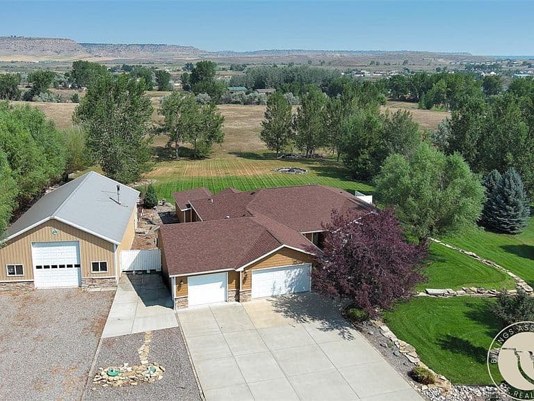 8515 Sail Fish Dr photo 1