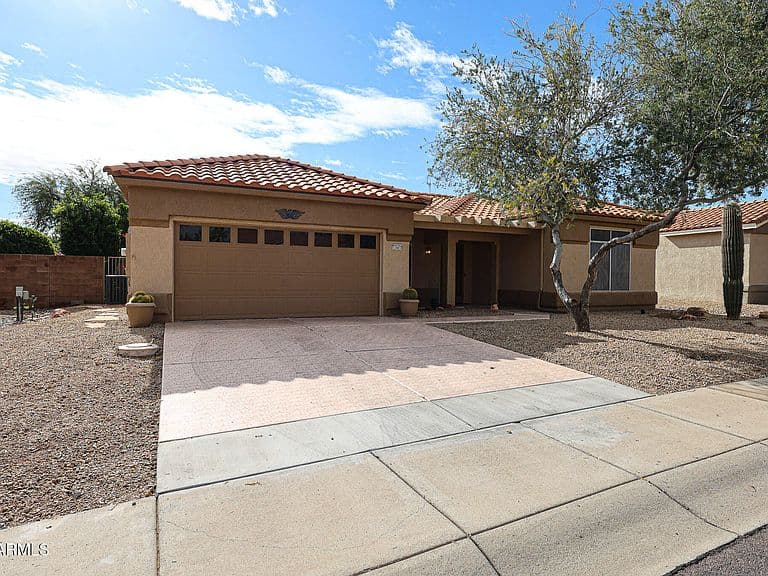 13665 W ANTELOPE Drive photo 2
