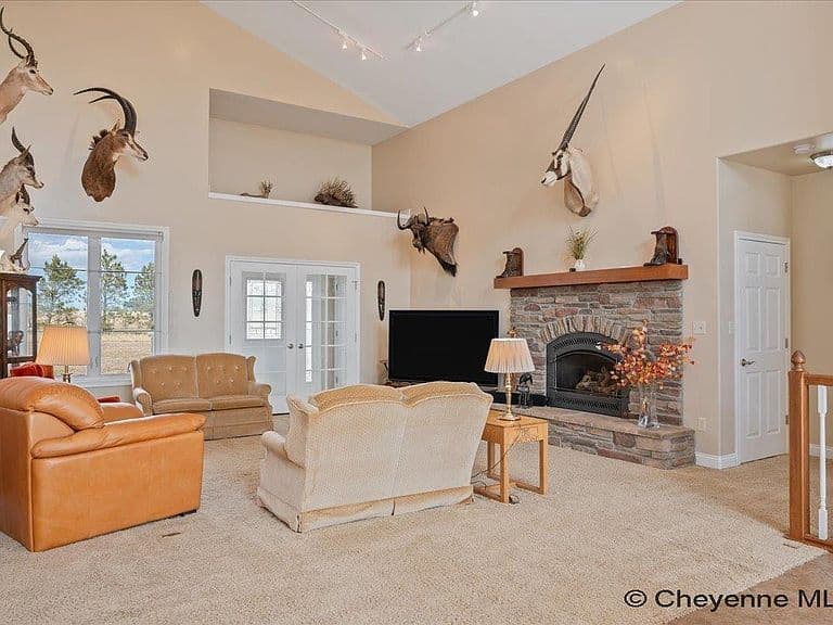 1207 Red Tail Way photo 5