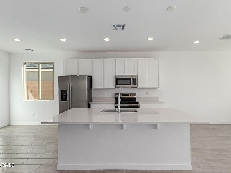18527 E BIANCA Way photo 4