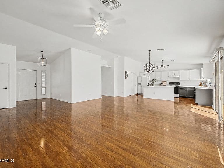 10521 W VIRGINIA Avenue photo 3